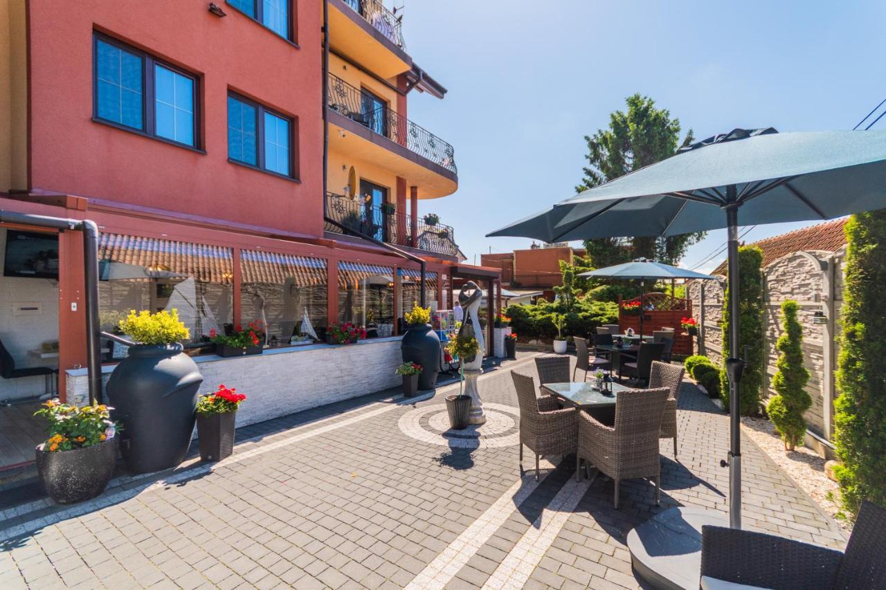 Monika II Bed & Breakfast Krynica Morska Bagian luar foto